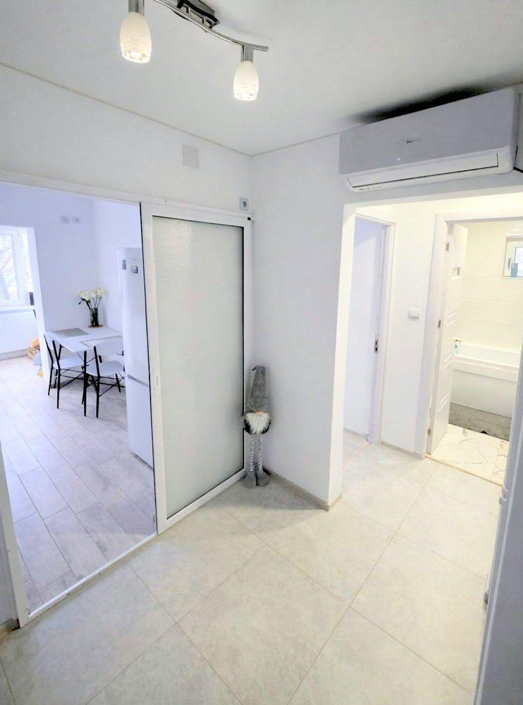 De vanzare apartament cu 2 camere Siderurgistilor Vest - 1