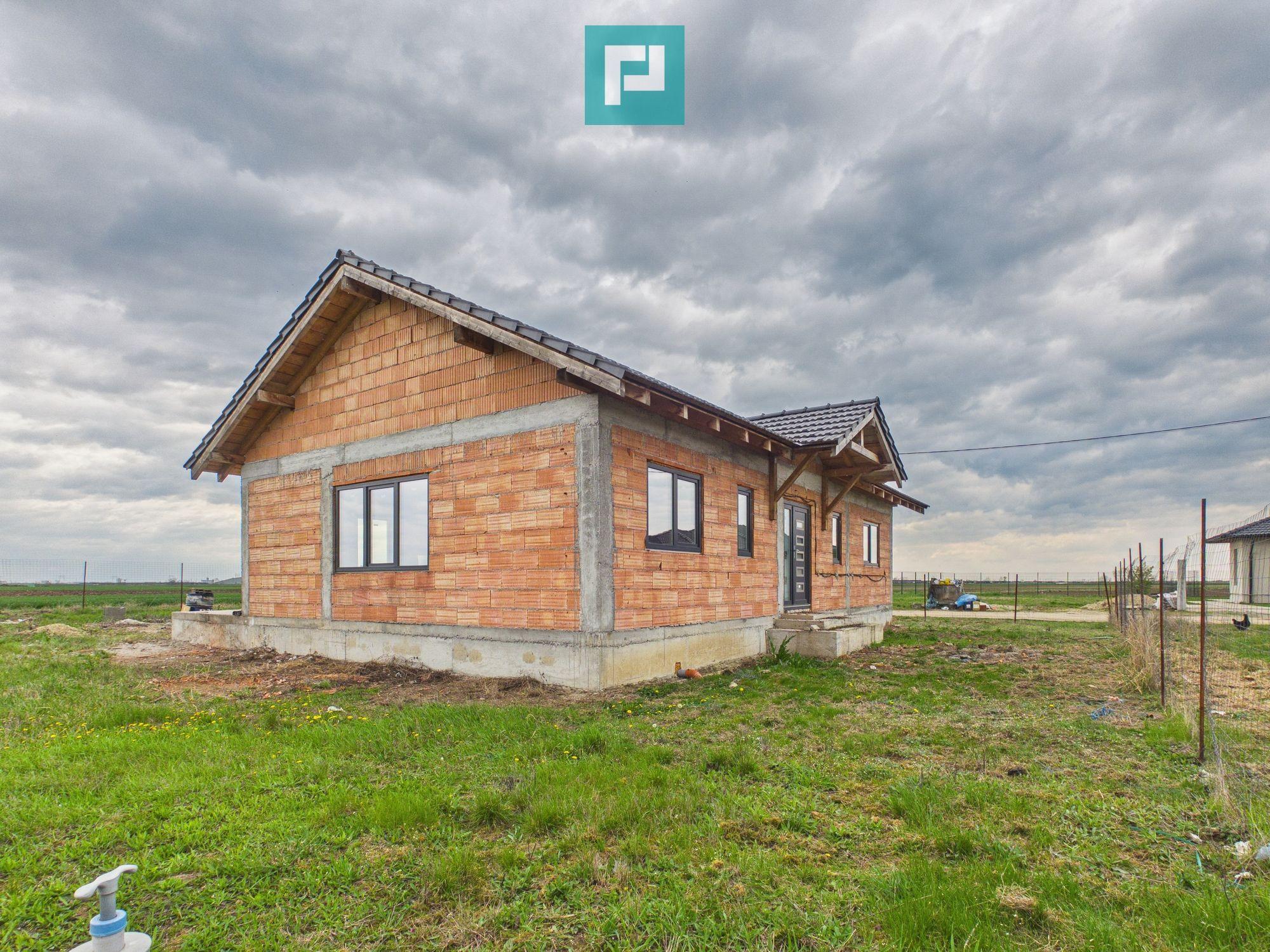 Casa nouă la roșu în Zimandcuz - 7