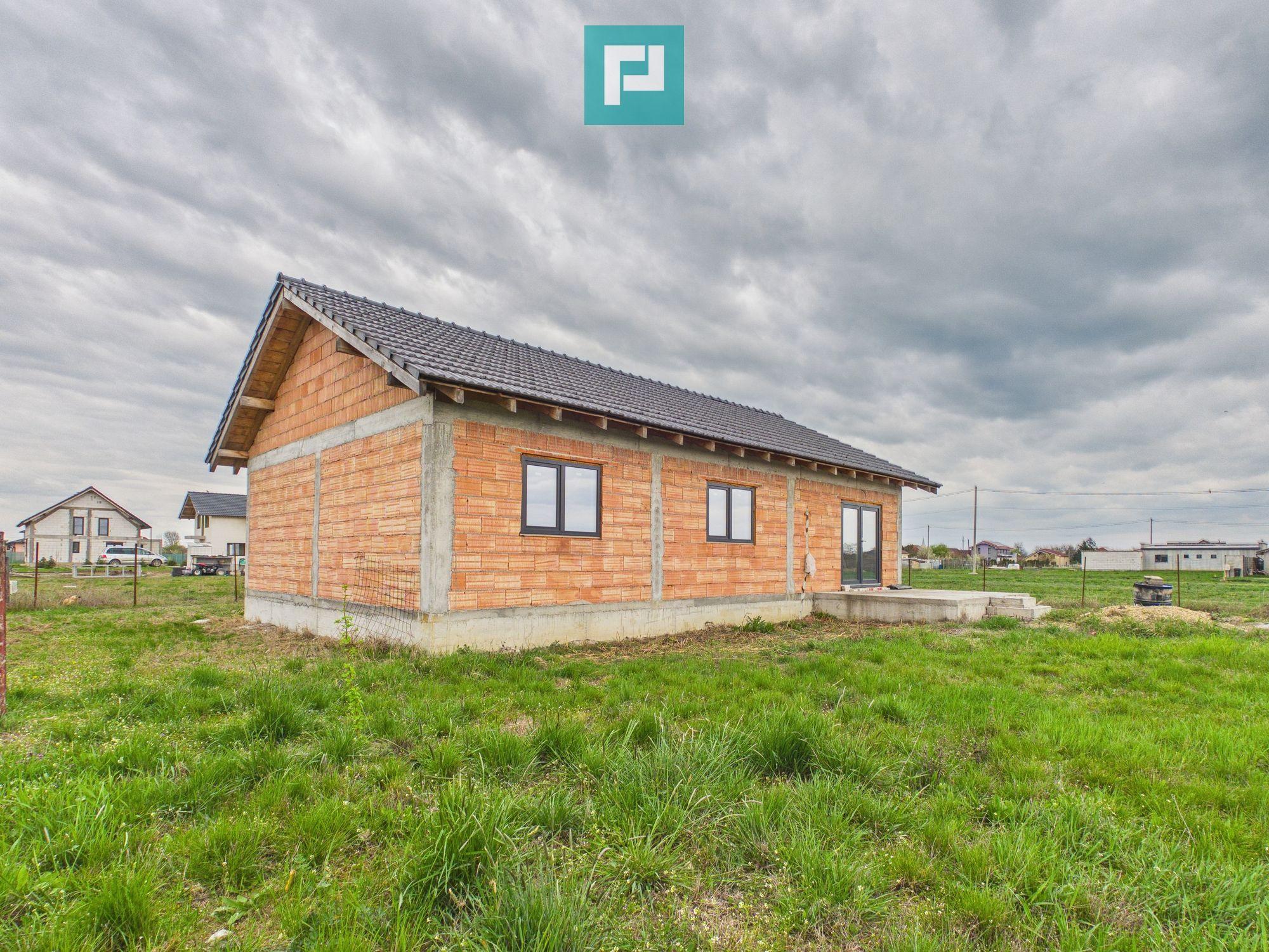 Casa nouă la roșu în Zimandcuz - 3