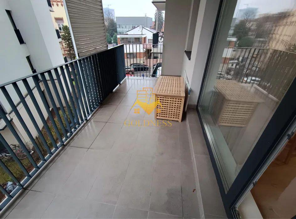 2 camere, modern, garaj,AC,bloc nou, zona Centrala, Record Park, Paris - 8