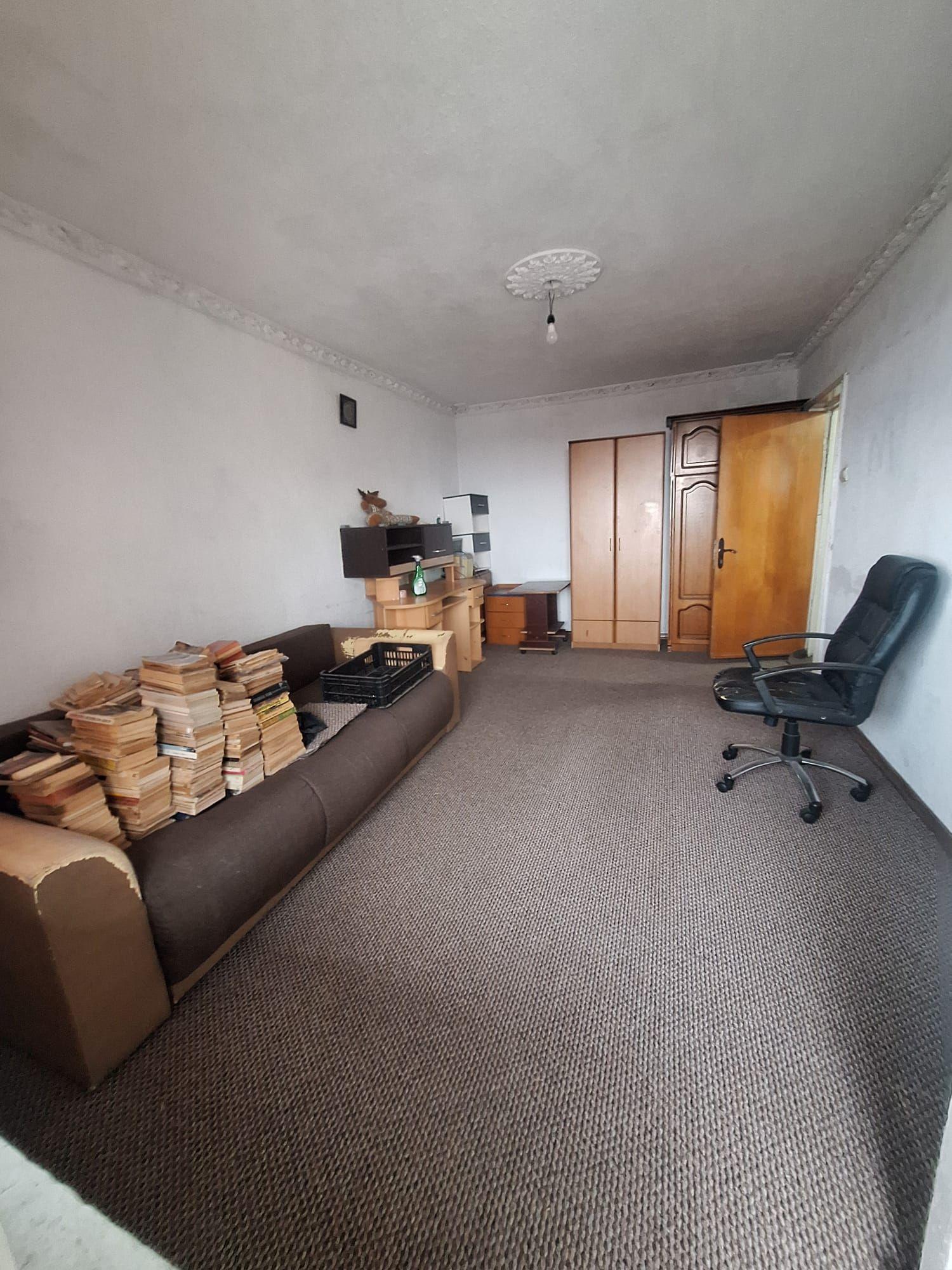 Apartament 3 camere decomandat – spațiu generos - 1