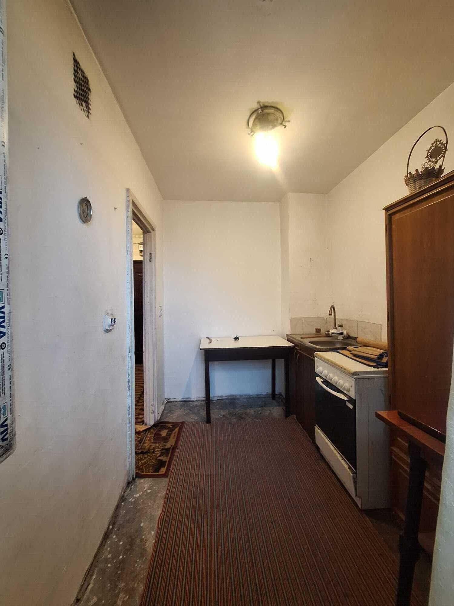 Apartament 3 camere decomandat – spațiu generos - 2