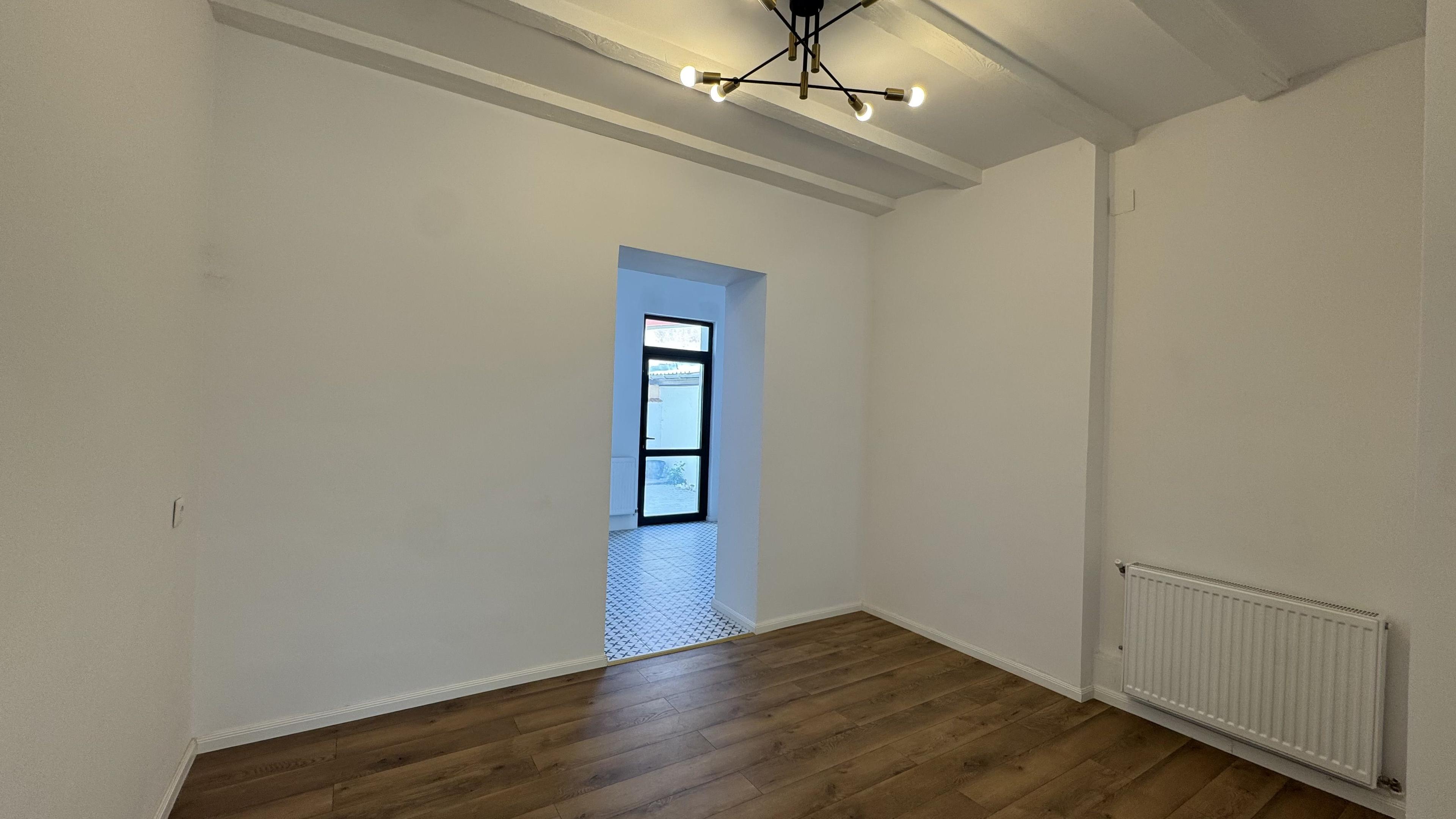 Vila interbelica FLOREASCA P+1+M - 8