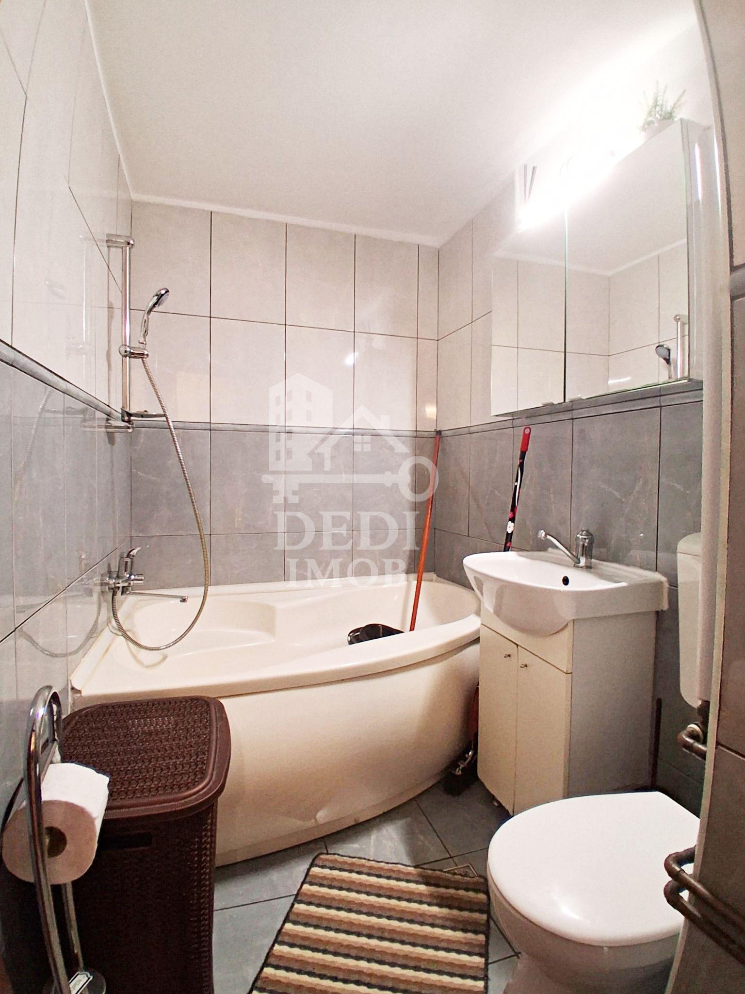 Apartament cu 3 camere de inchiriat zona Rogerius, Oradea - 13