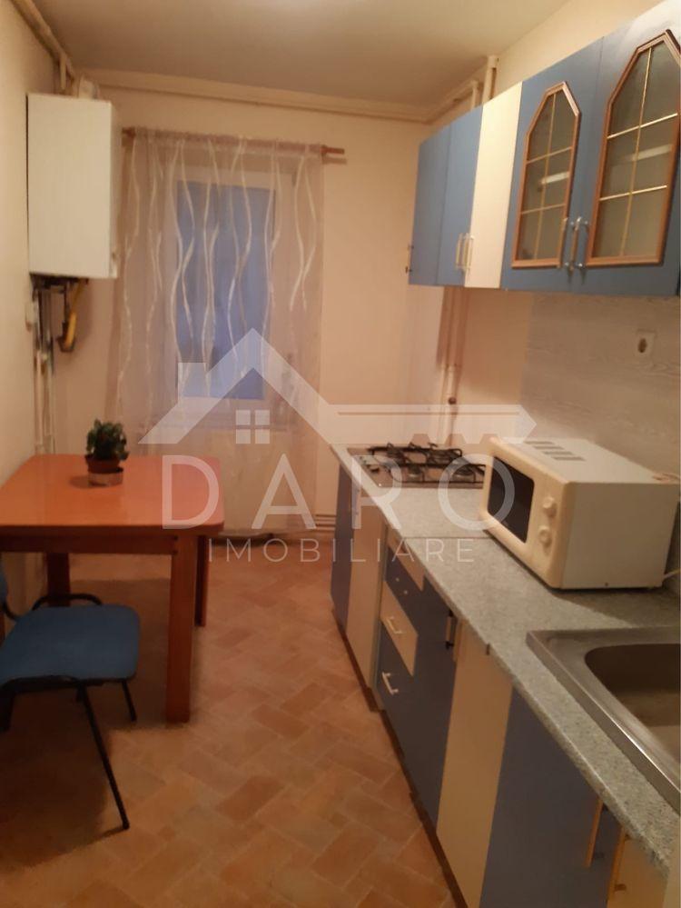 Inchiriez apartament doua camere - 1
