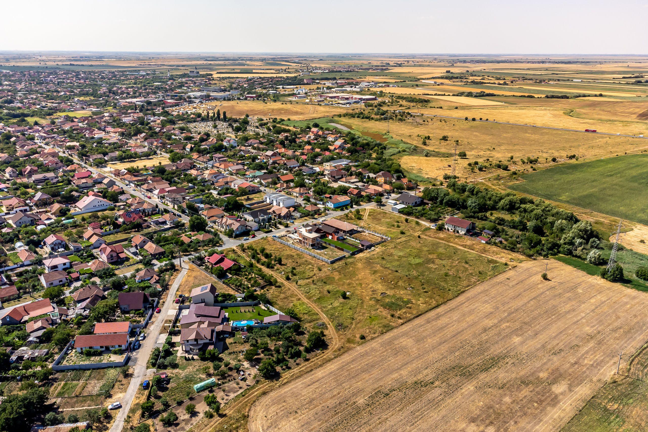 Loc de casă de 929 mp în Poltura Arad - 3