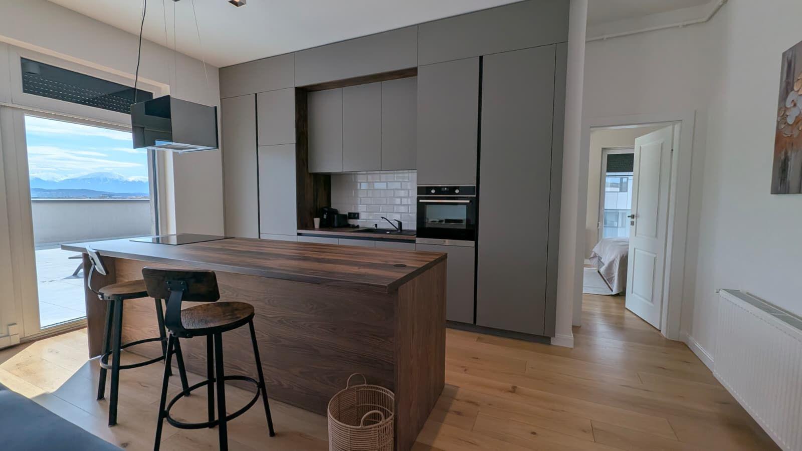 Penthouse 3 camere, 87 mp,cu terasa 150 mp, garaj subteran, zona City - 8