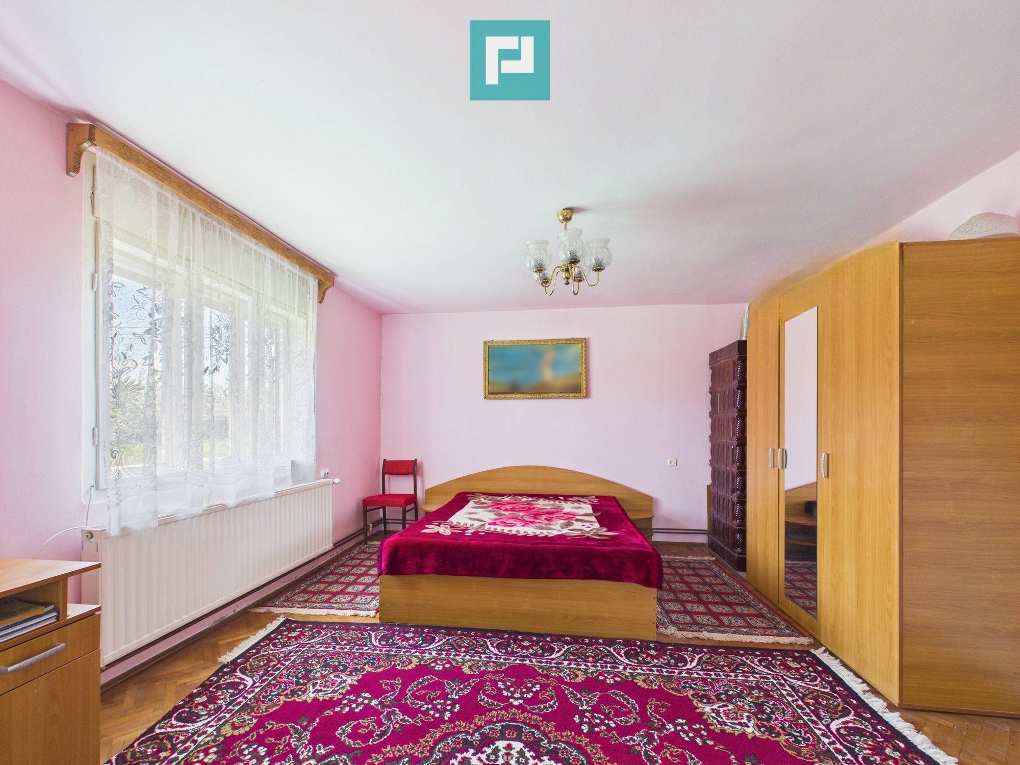 Casă solidă cu 5 camere in localitatea Almaș, Arad - 9