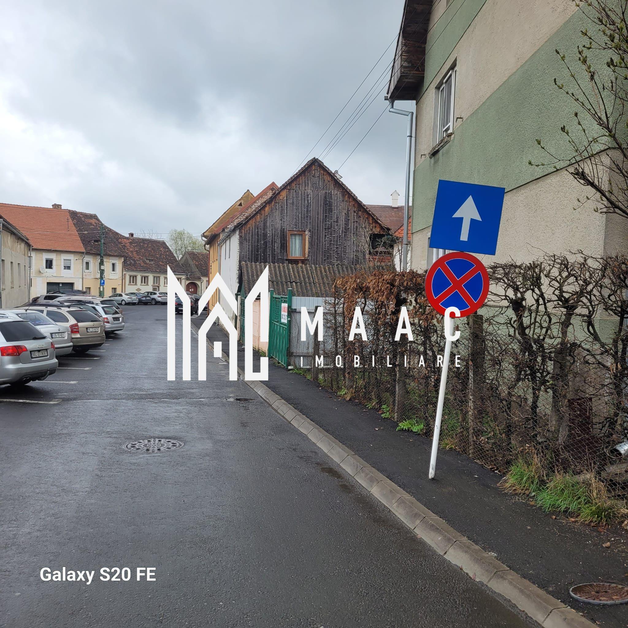 Cisnadie I Central I Casa de renovat I 500 mp teren - 1
