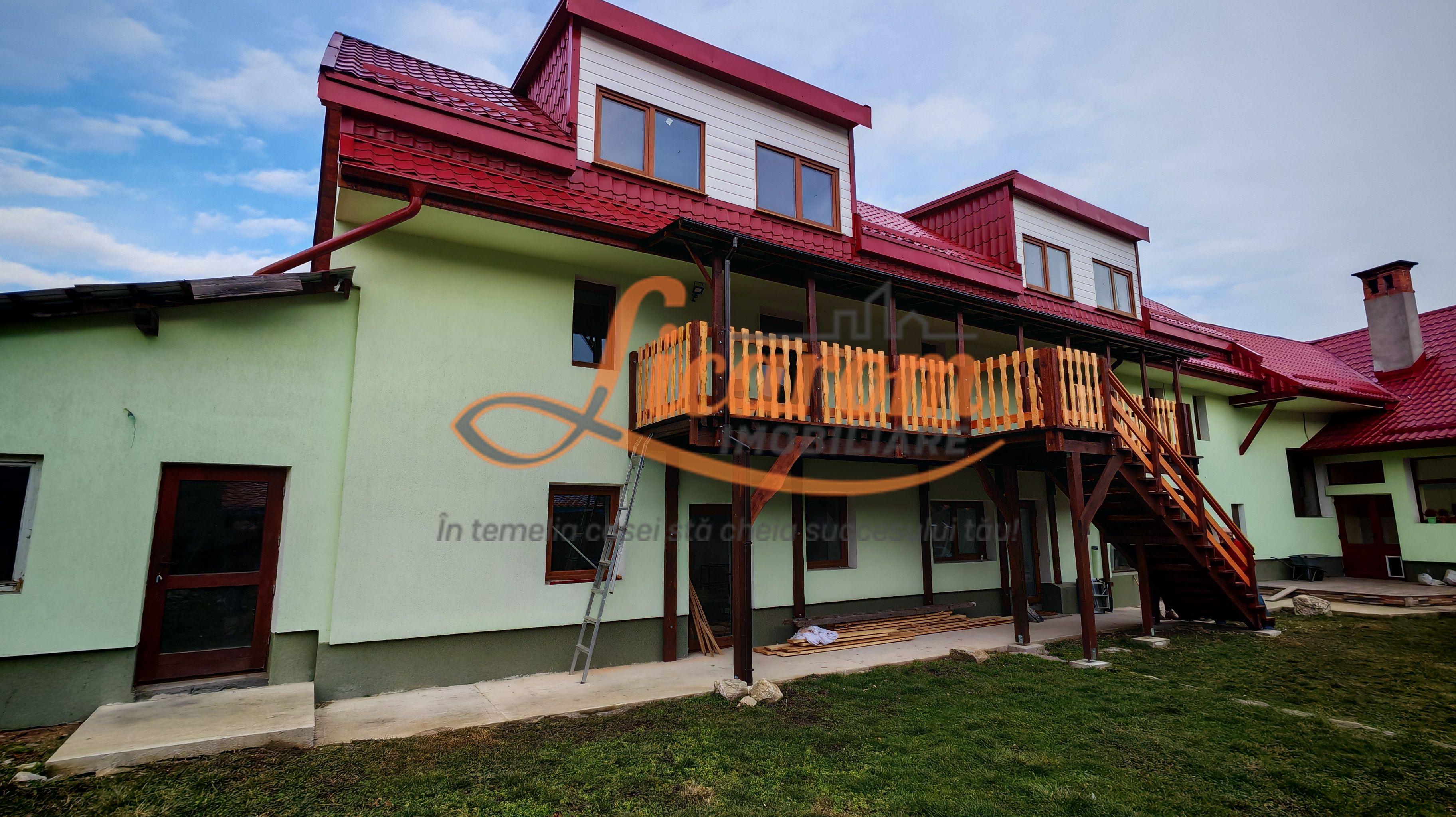 CASA SASEASCA comuna VULCAN,zona foarte buna,teren 3000 mp - 1