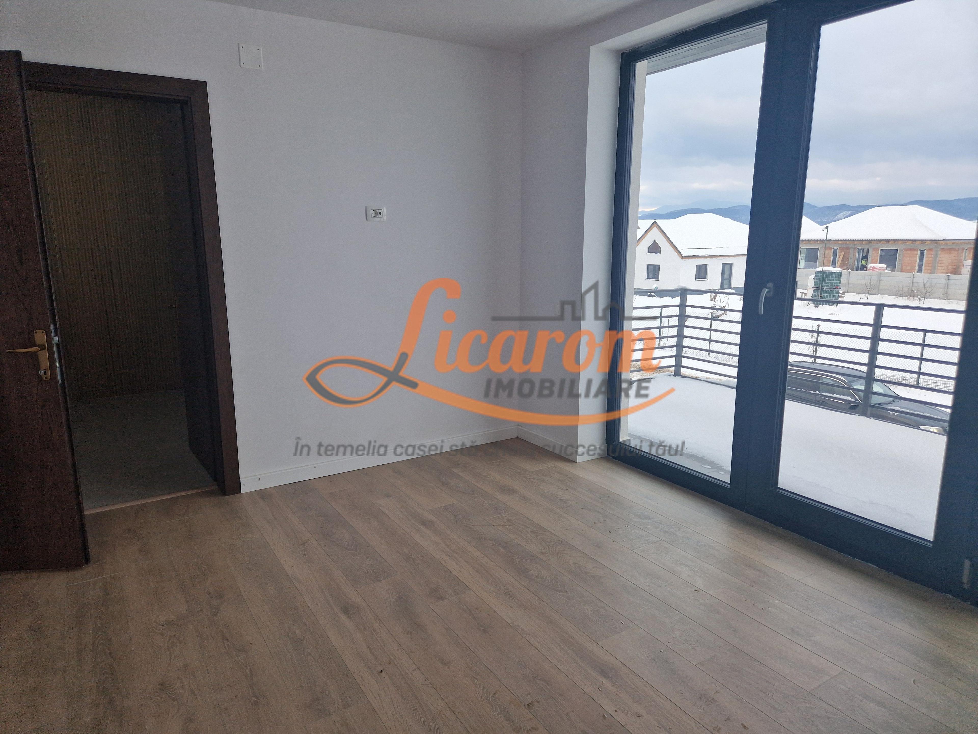 Vila "La Cheie"P+E in Cristian zona in dezvoltare,teren 600 mp - 9