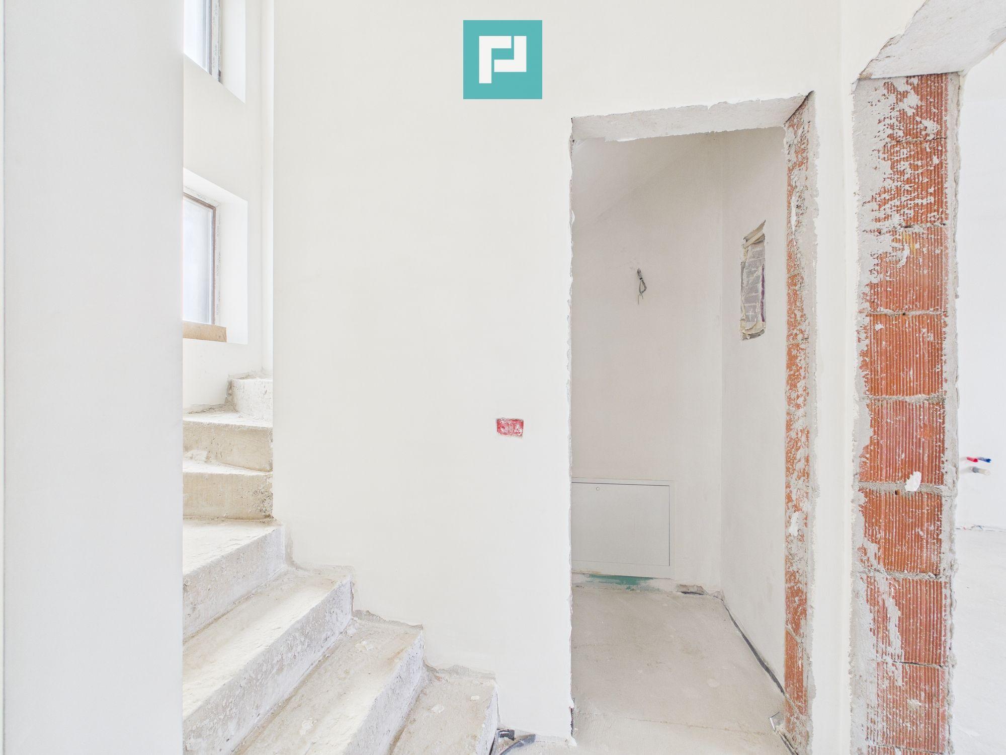 Duplex luminos 101 mp utili, teren 350mp în Covaci - 9