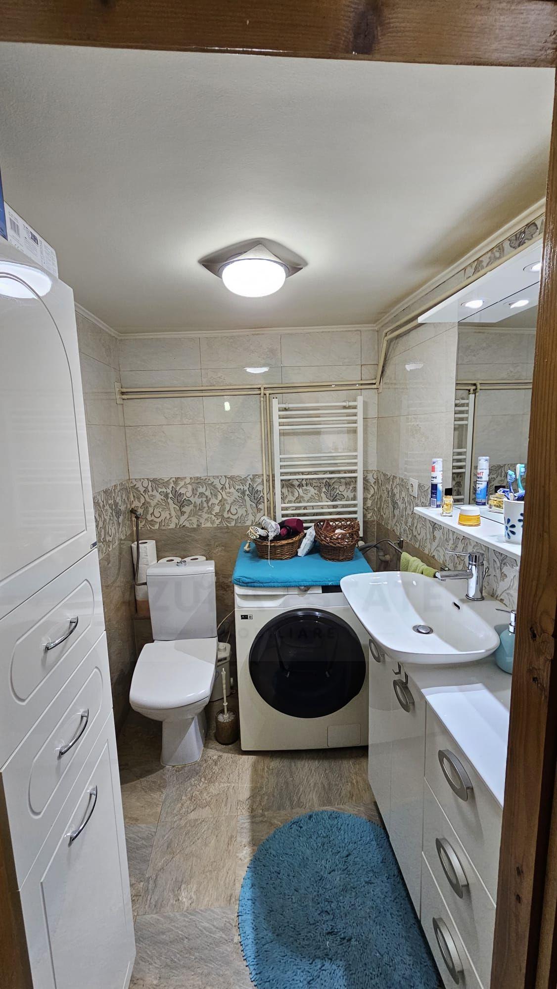 Casa 5 camere 3 bai garaj inchis si teren 700 mp utili in Lazaret - 12