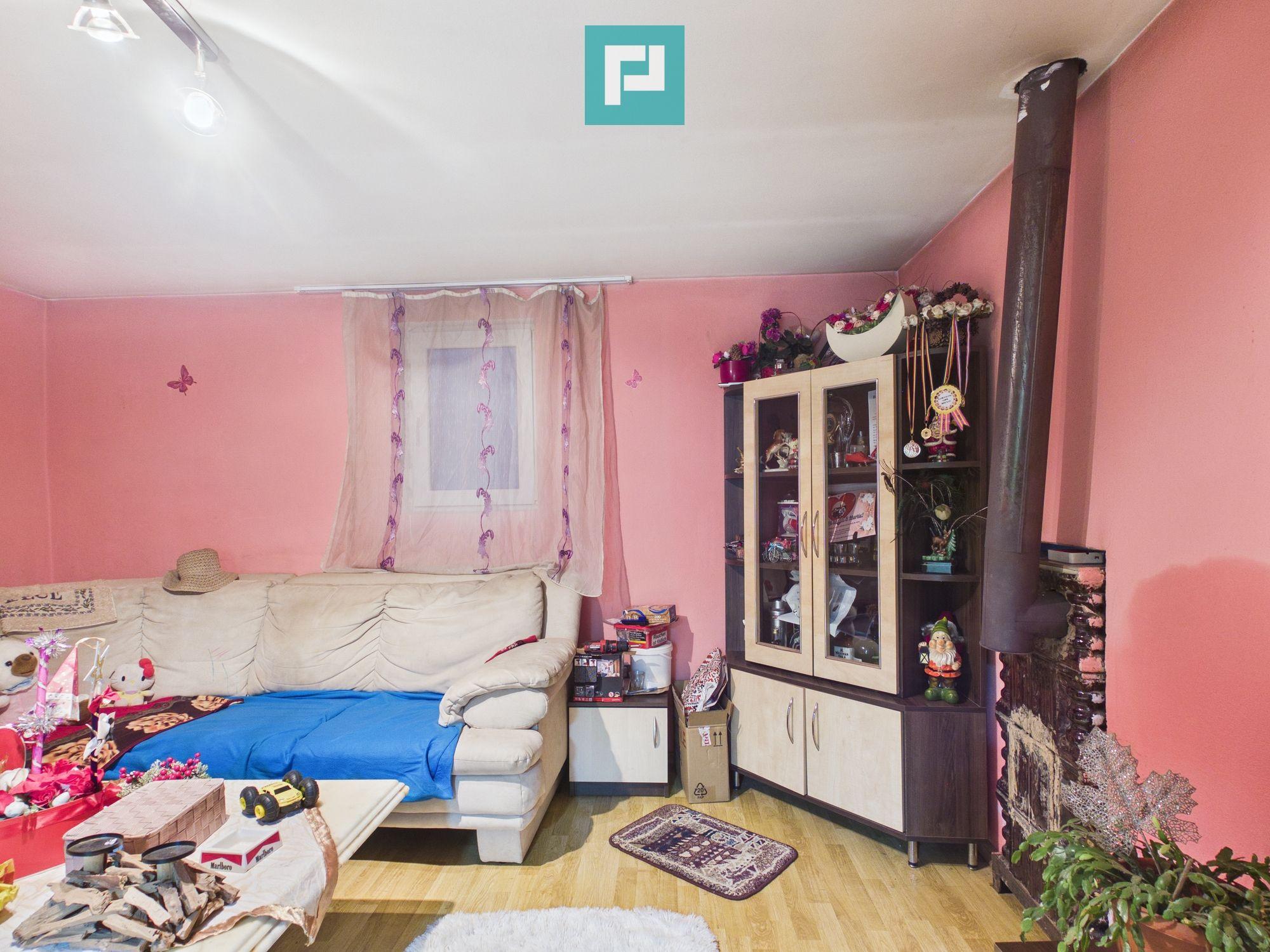 Casă cu 4 camere și 700 mp teren în Cermei - 6