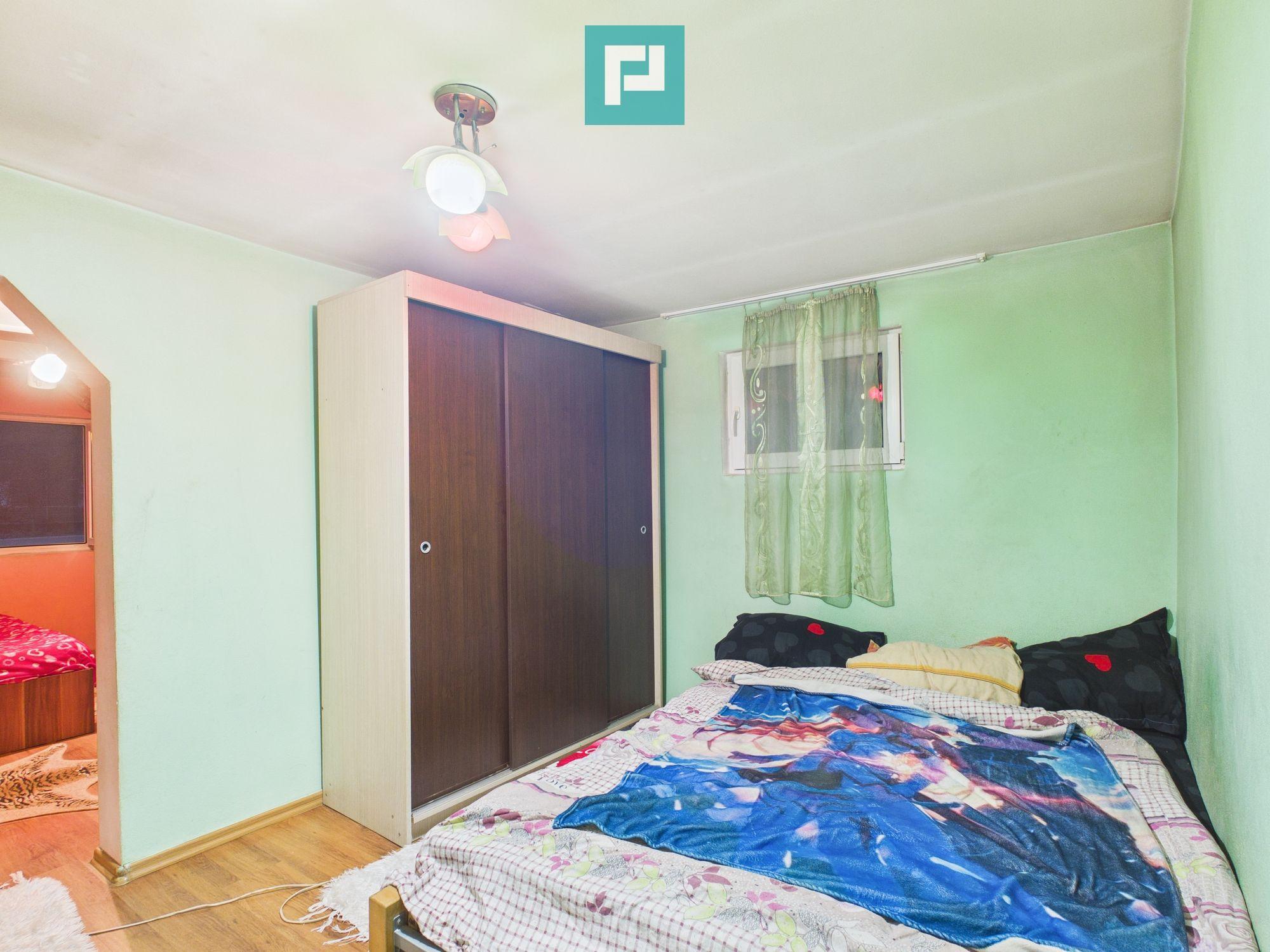 Casă cu 4 camere și 700 mp teren în Cermei - 2