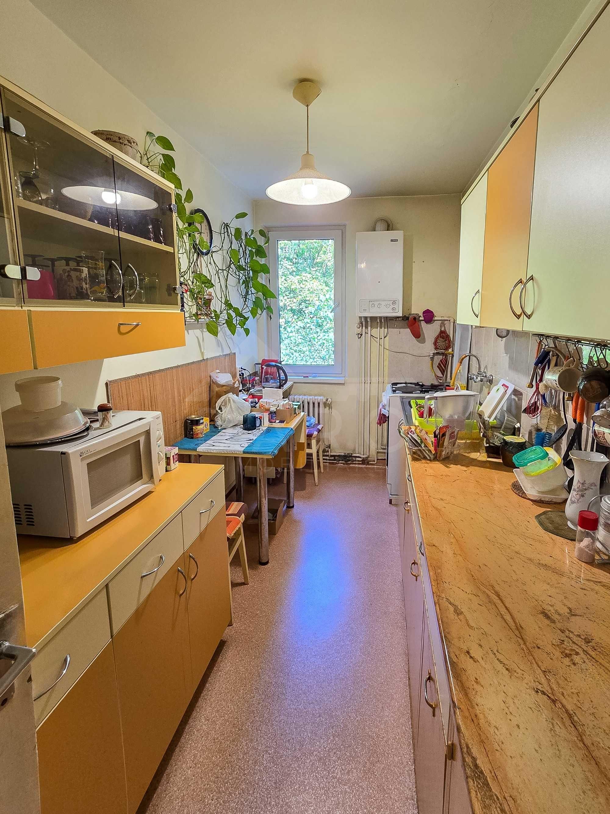 Apartament cu 3 camere in zona Cornisa, 7 Noiembrie , pe Romanu Vivo - 4