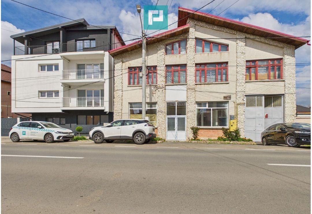 Spațiu comercial vitrat-central ARAD 250 mp utili - 14