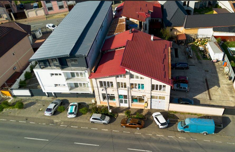 Spațiu comercial vitrat-central ARAD 250 mp utili - 1