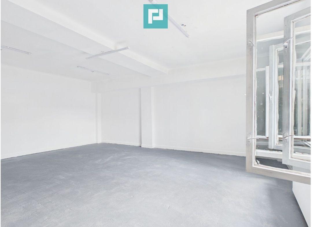 Spațiu comercial vitrat-central ARAD 250 mp utili - 8