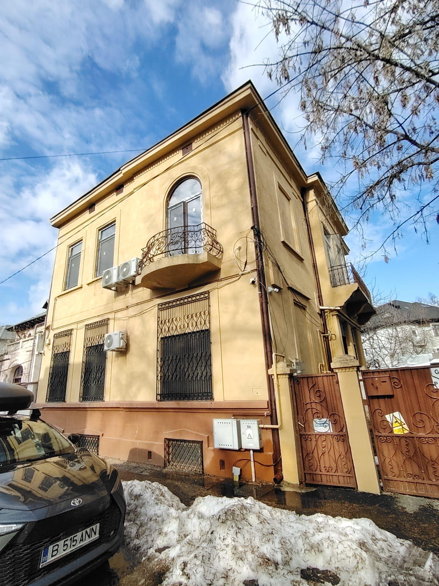 Apartament in vila | 6 camere | Demisol + Parter | Cartierul Armenesc - 1