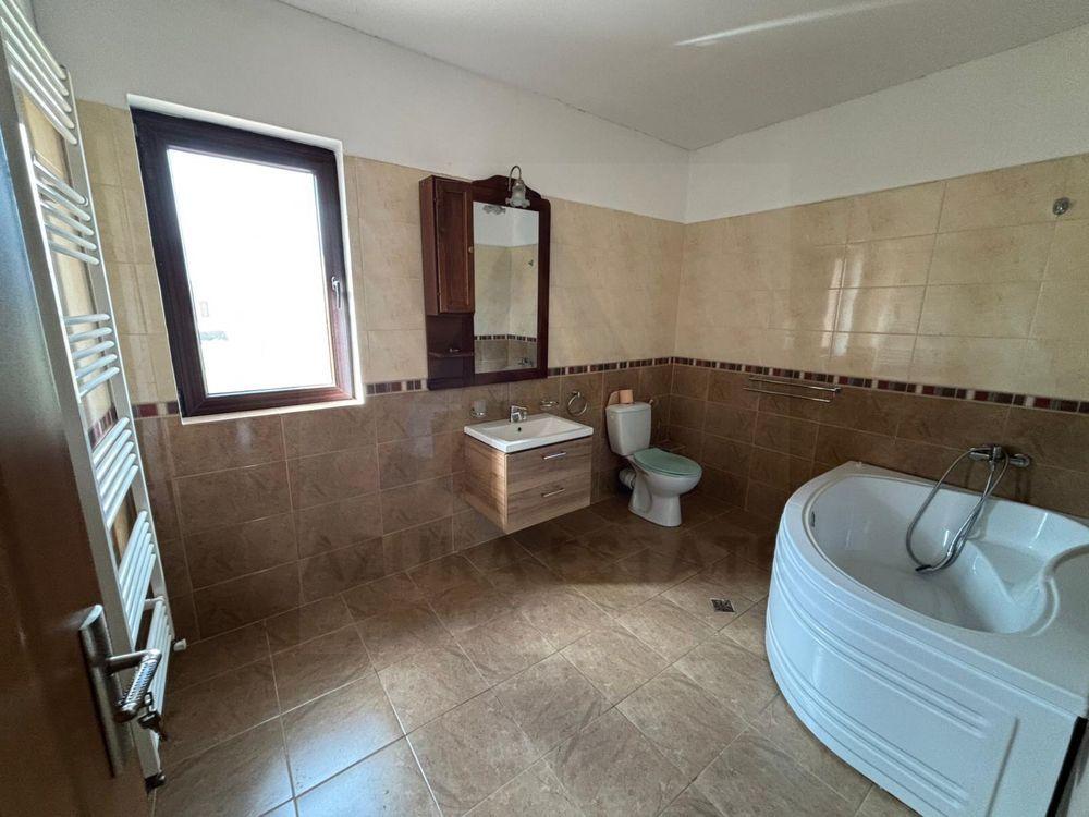 Casa 3 dormitoare curte de 300 mp utili garaj deschis Calea Surii Mici - 8