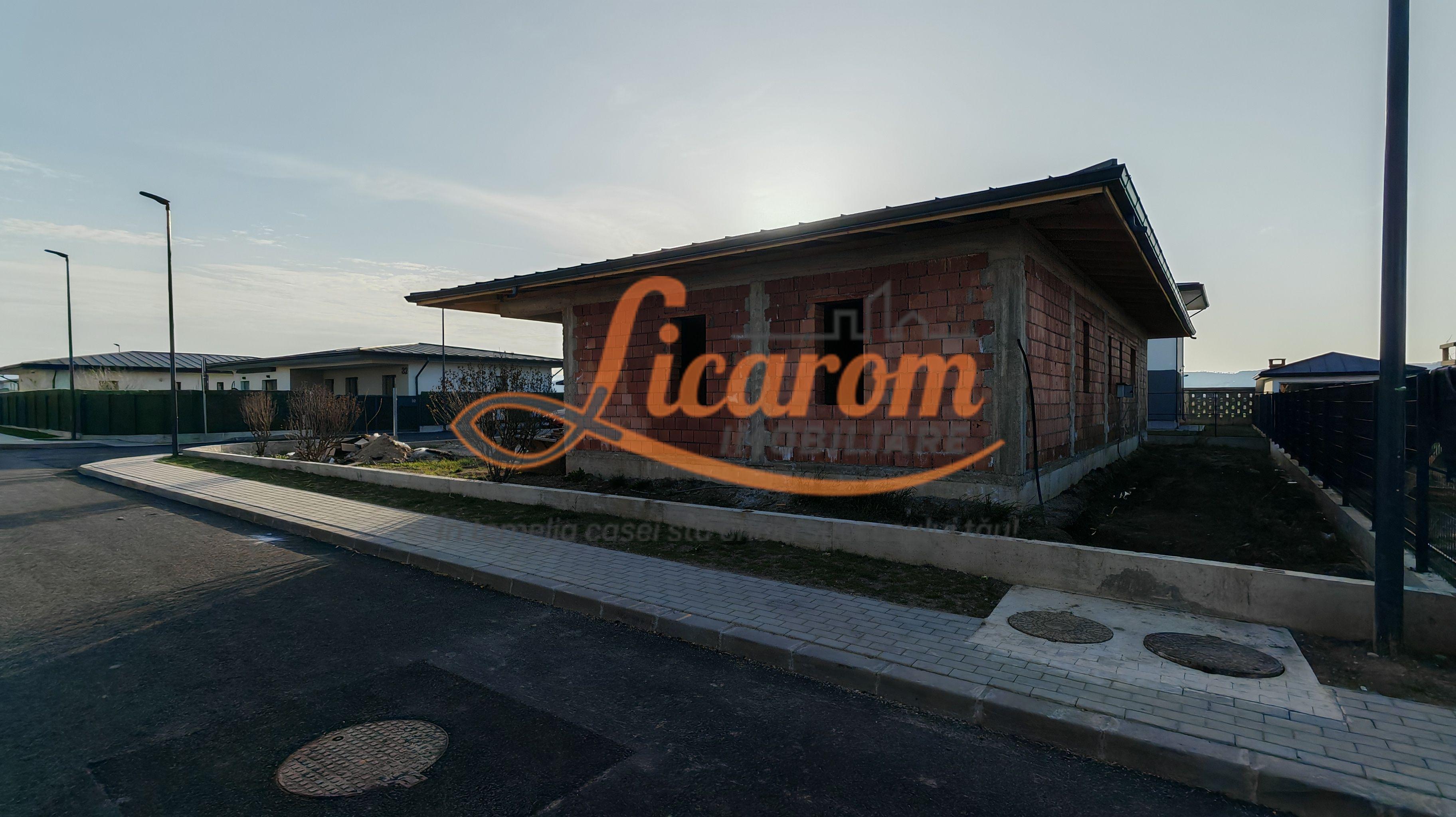 DIFERIT HAUS-CRISTIAN ,casa pe PARTER,3 camere, teren 500 mp - 18