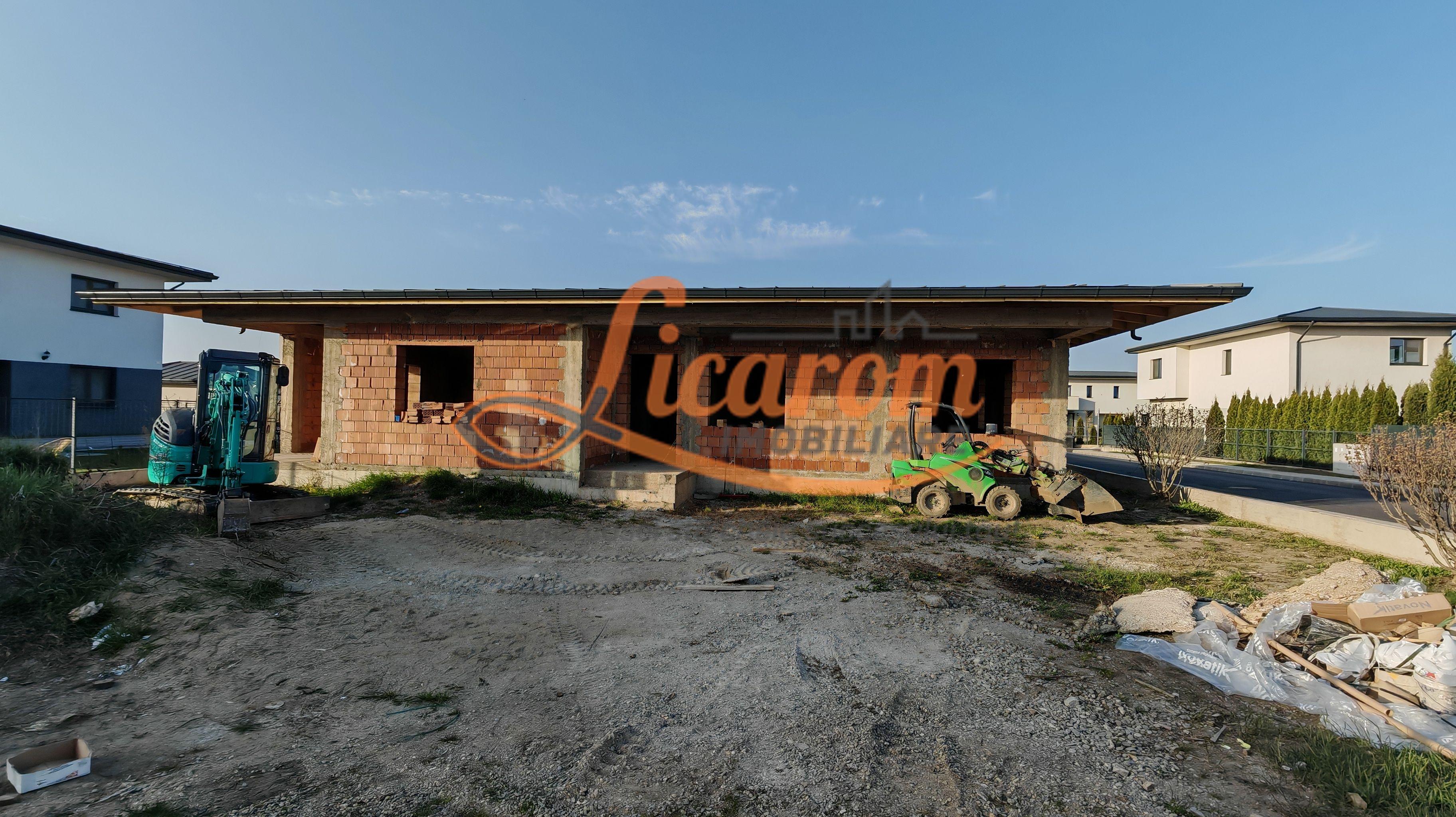 DIFERIT HAUS-CRISTIAN ,casa pe PARTER,3 camere, teren 500 mp - 15