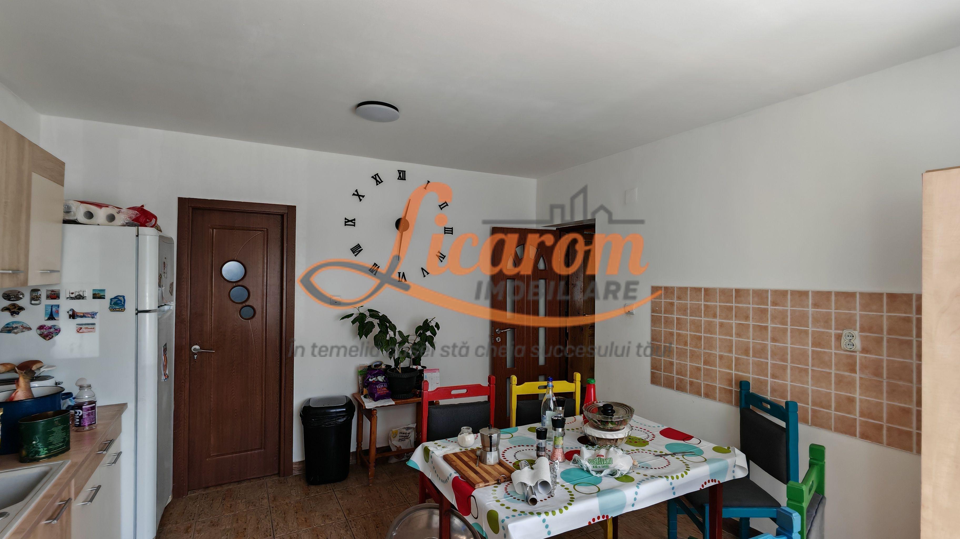 Vila P+E Bartolomeu,4 camere,4 bai,curte,garaj. - 5