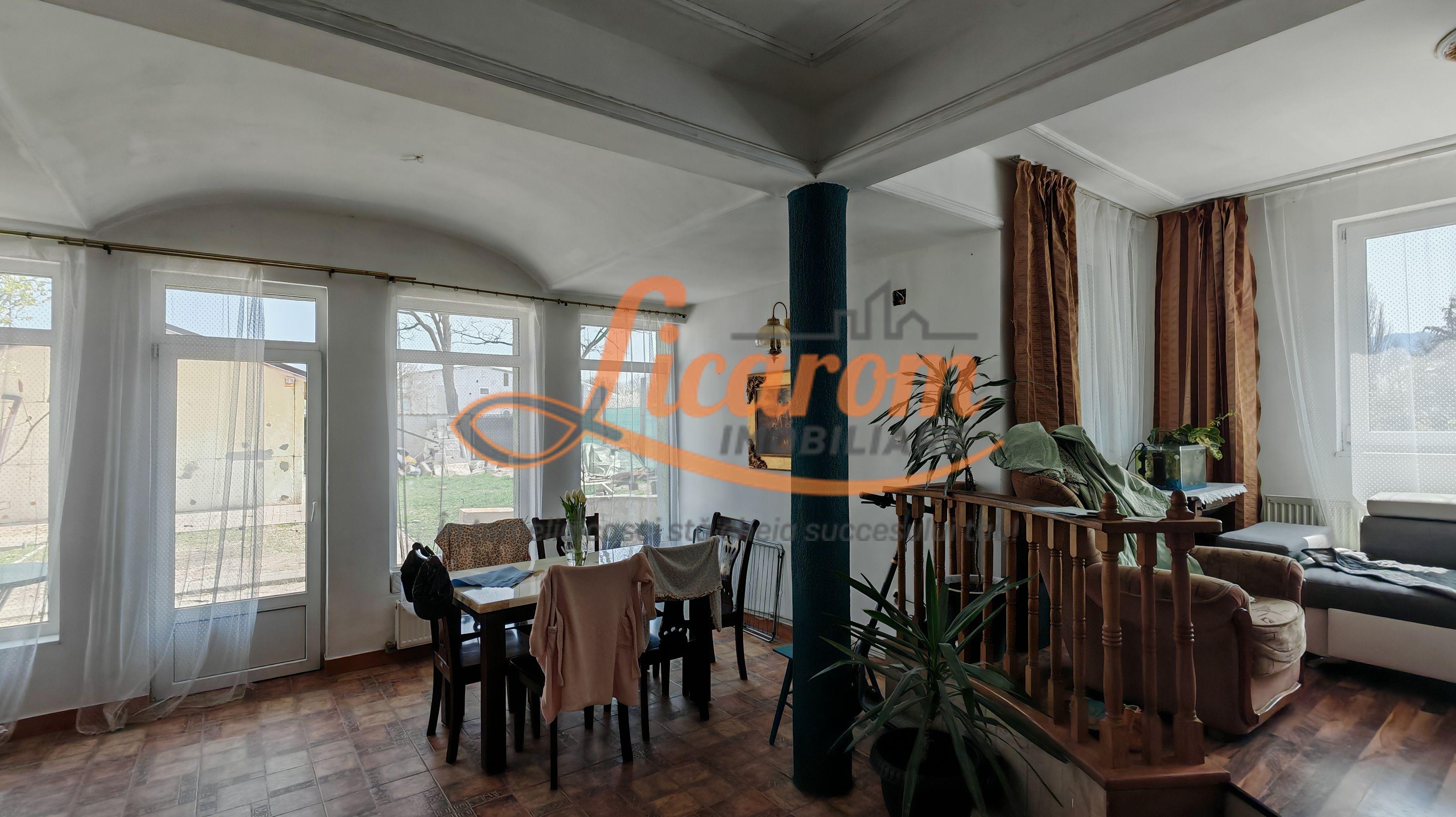 Vila P+E Bartolomeu,4 camere,4 bai,curte,garaj. - 1