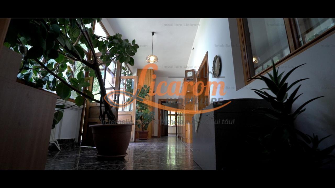 Oferta Conac boieresc P+M,teren 20400 mp - 2