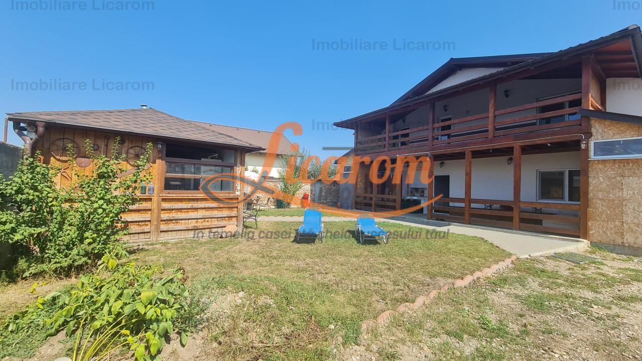 Proprietate in Cristian cu trei constructii+o fundatie,450000euro - 1