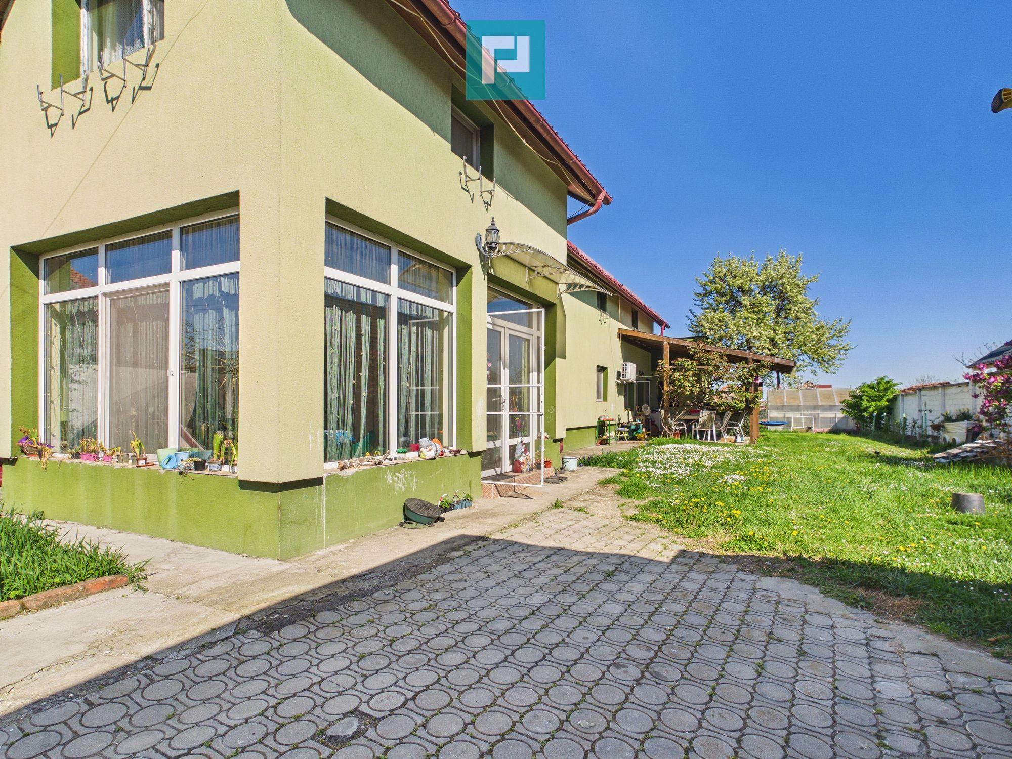 Casă individuală P + E | Spațioasă | Săcălaz | - 1