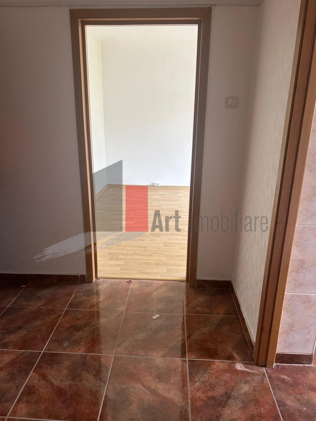 Vânzare apartament 4 camere decomandat Bd. Brâncoveanu - Izvorul Rece - 9