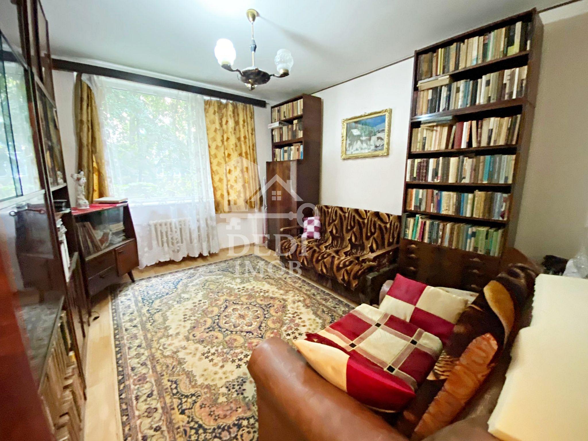 Apartament cu 2 camere de vanzare zona Rogerius, Oradea - 1