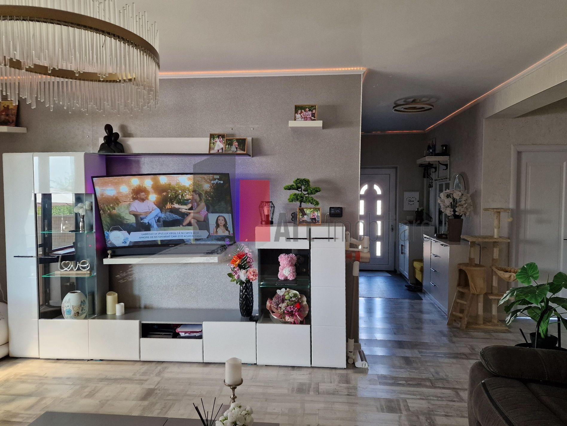 Vanzare casa moderna cu piscina si zona de fitness --Mihailesti - 7