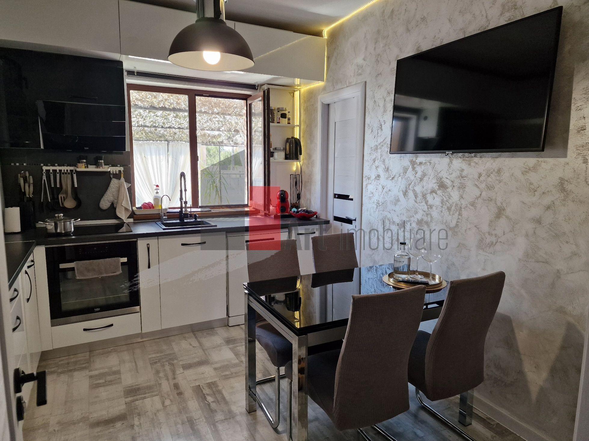 Vanzare casa moderna cu piscina si zona de fitness --Mihailesti - 6