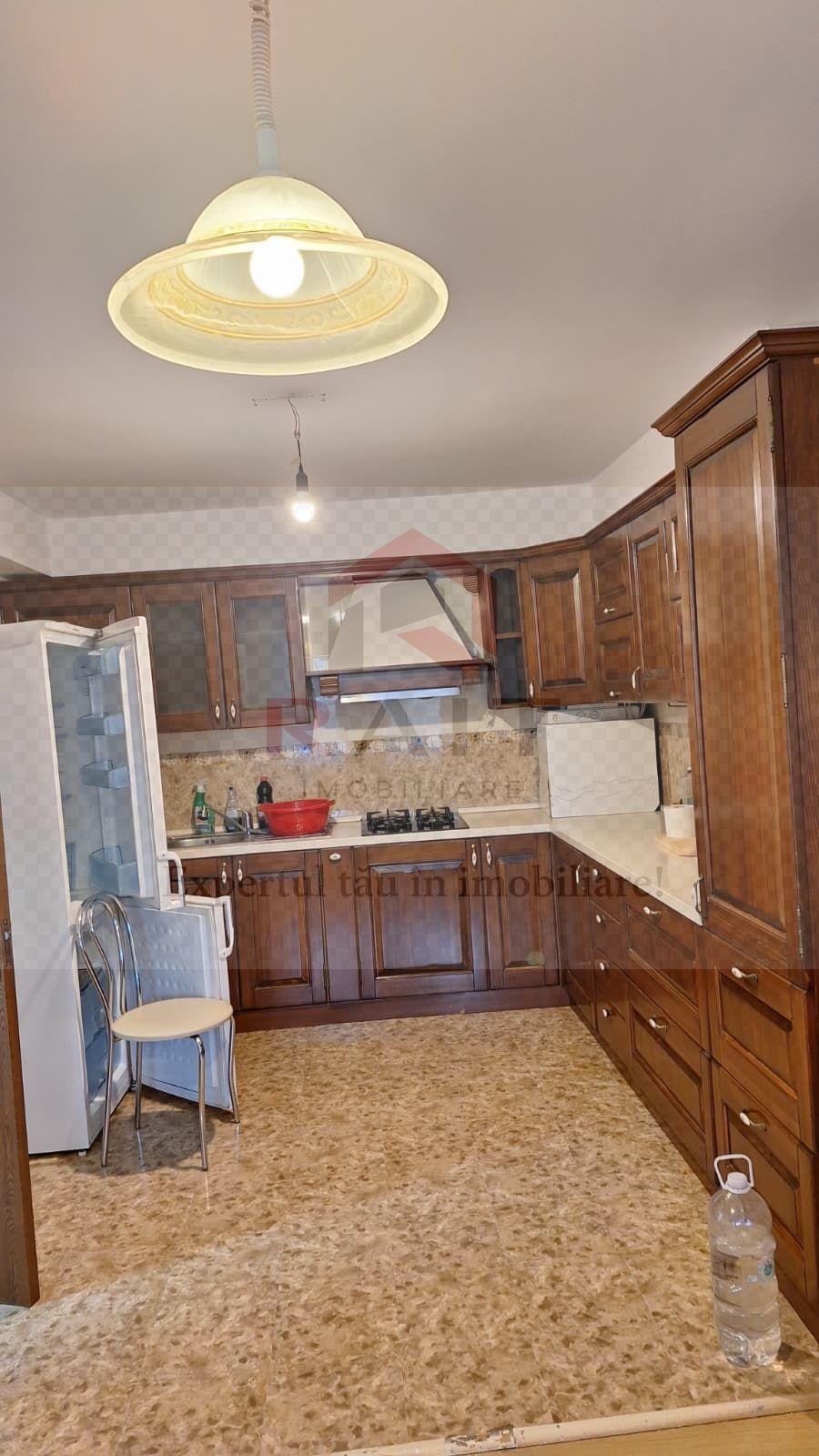 Casa de inchiriat Curtea de Arges - 10