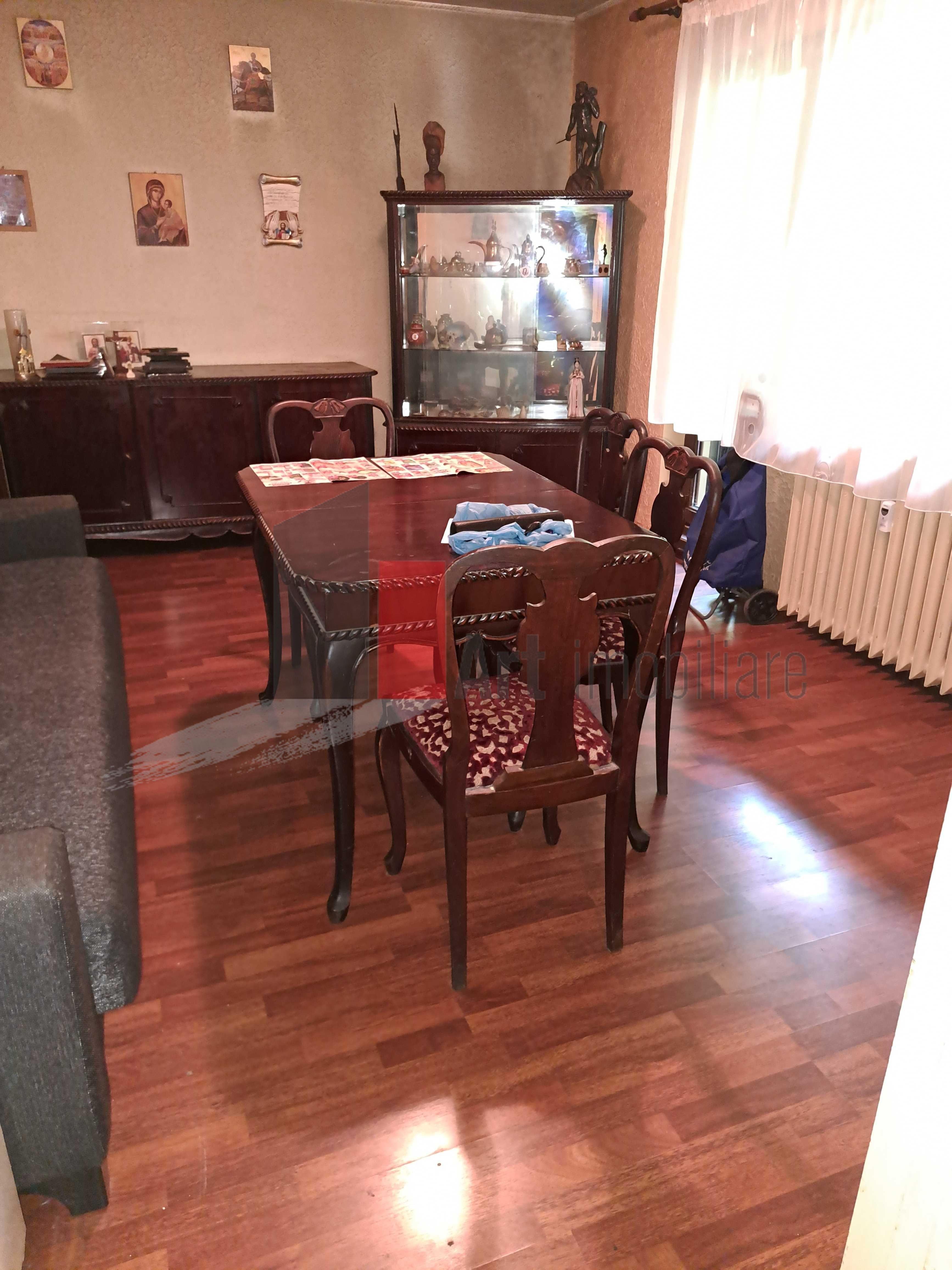 Vânzare apartament 4 camere decomandat Bd. Brâncoveanu - 2