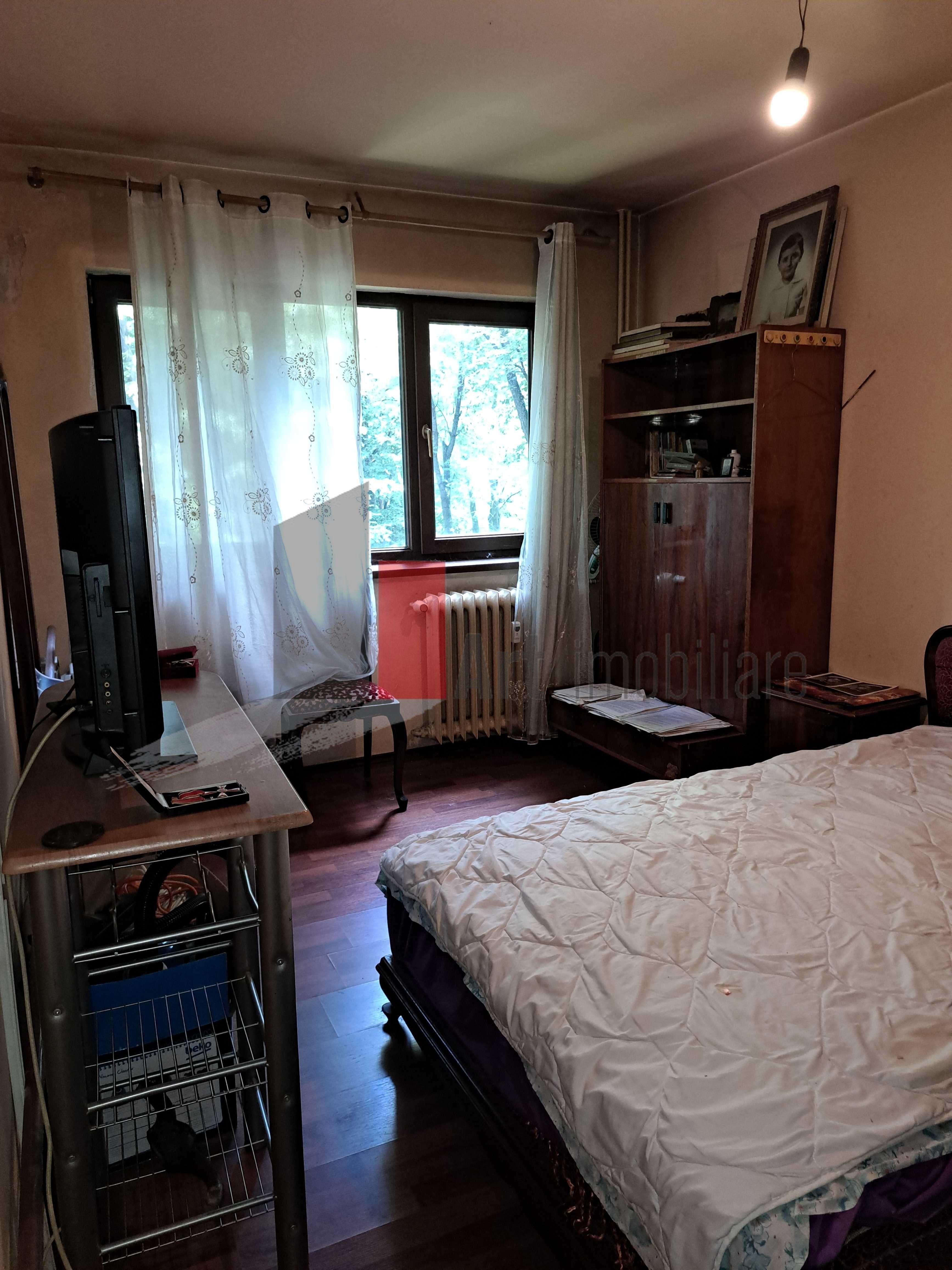 Vânzare apartament 4 camere decomandat Bd. Brâncoveanu - 3
