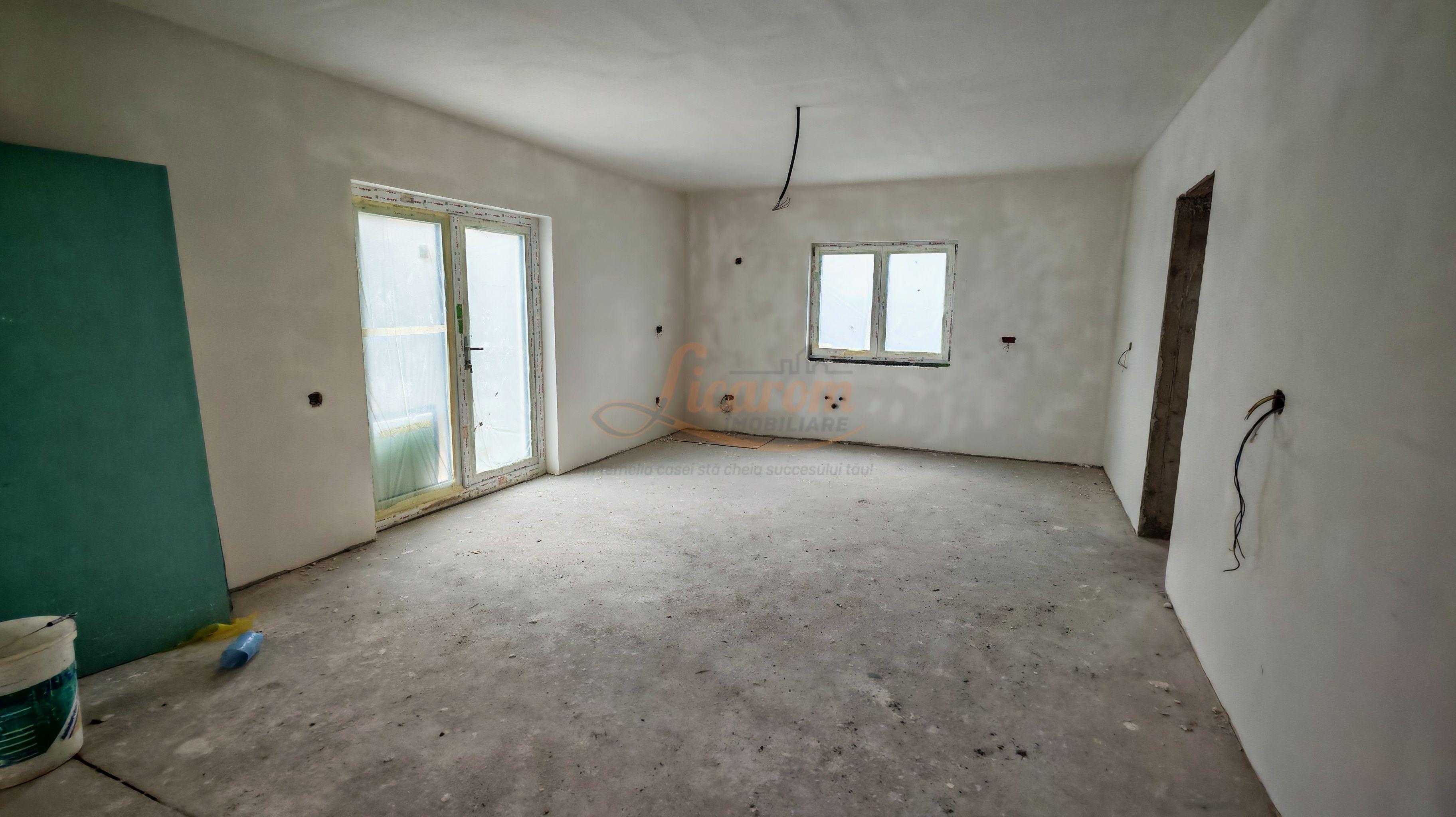 Vila LUX Parter+Etaj(stil mediteranean) in Sanpetru Calea Harmanului - 8