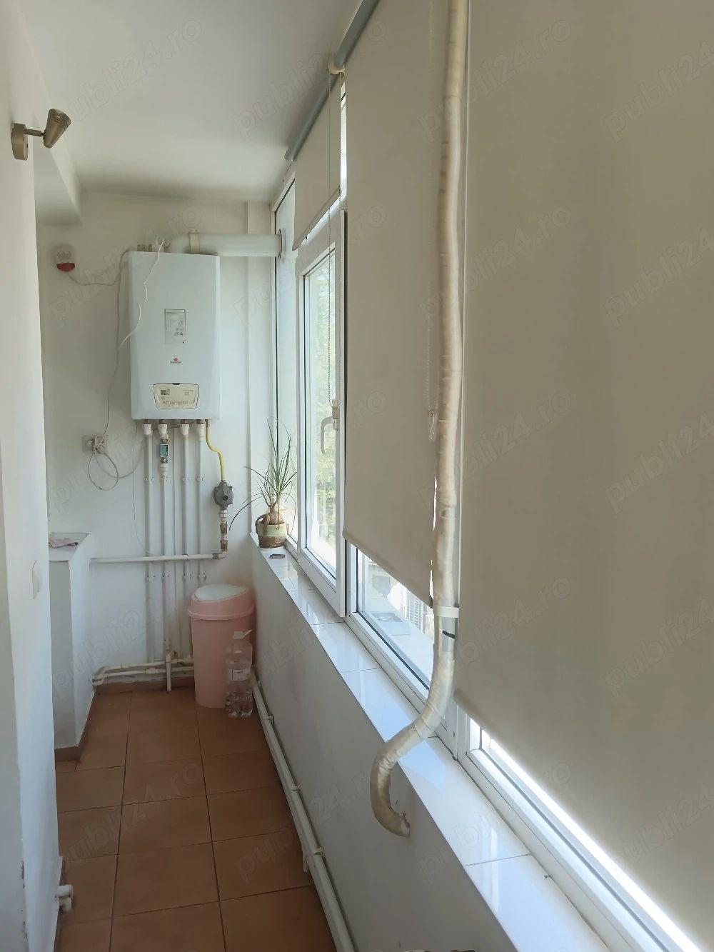De inchiriat aparatament cu 2 camere, ultracentral , 400 euro - 2