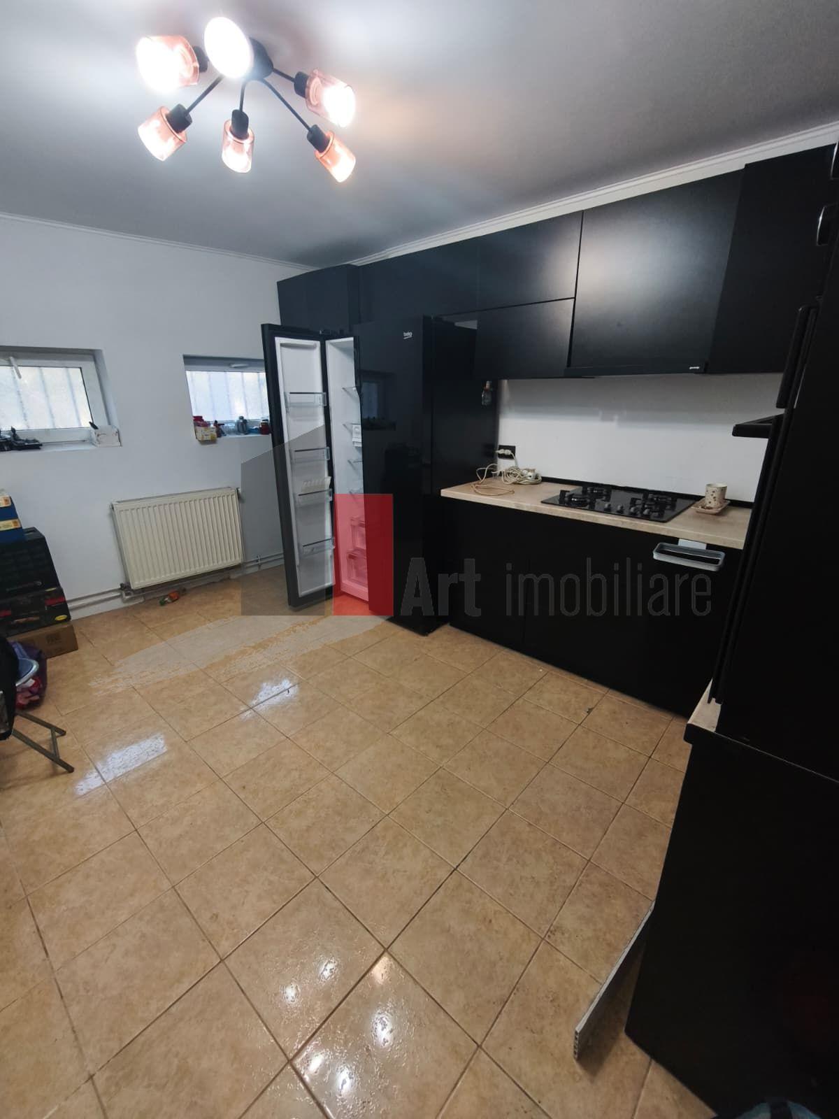 Casa Vanzare Giulesti 4 camere - 5