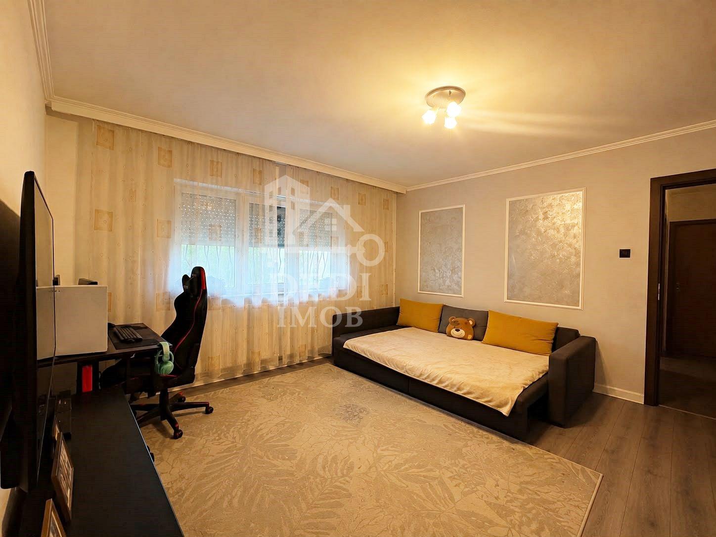 Apartament cu 2 camere de vanzare zona Rogerius, Oradea - 1