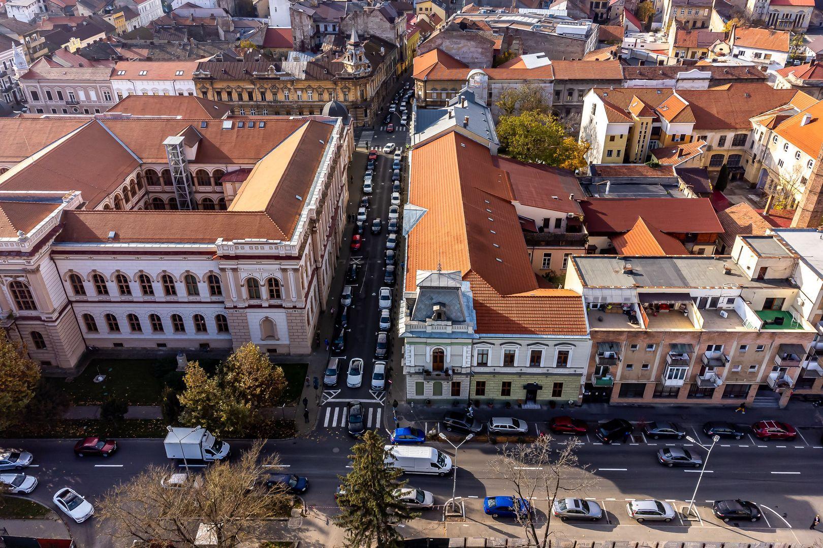 De închiriat spațiu ultracentral, ideal pentru multiple activități - 2