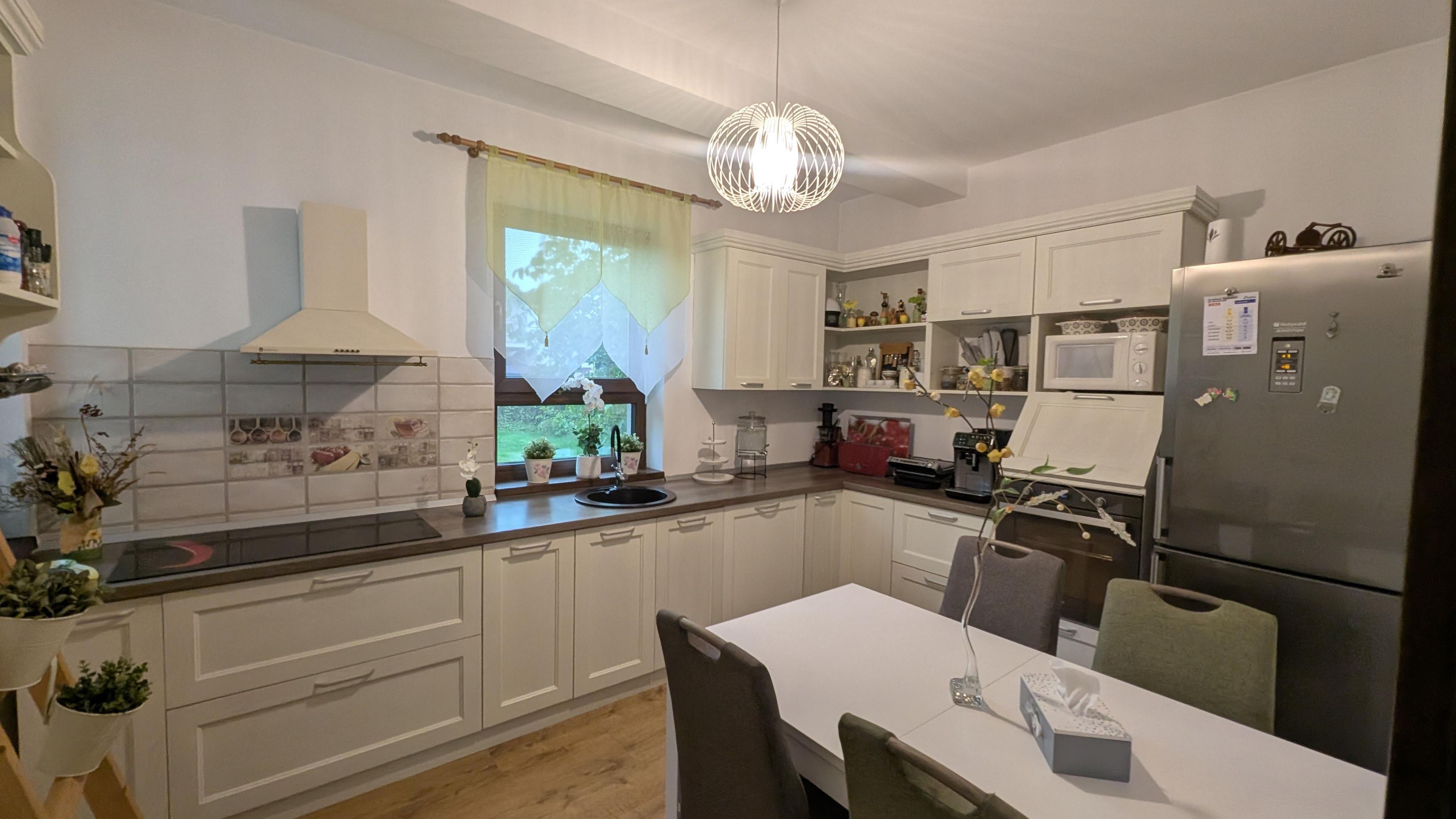 Vila cu 5 camere, 200 mp, teren 1500 mp zona Padure Dumbrava - 8