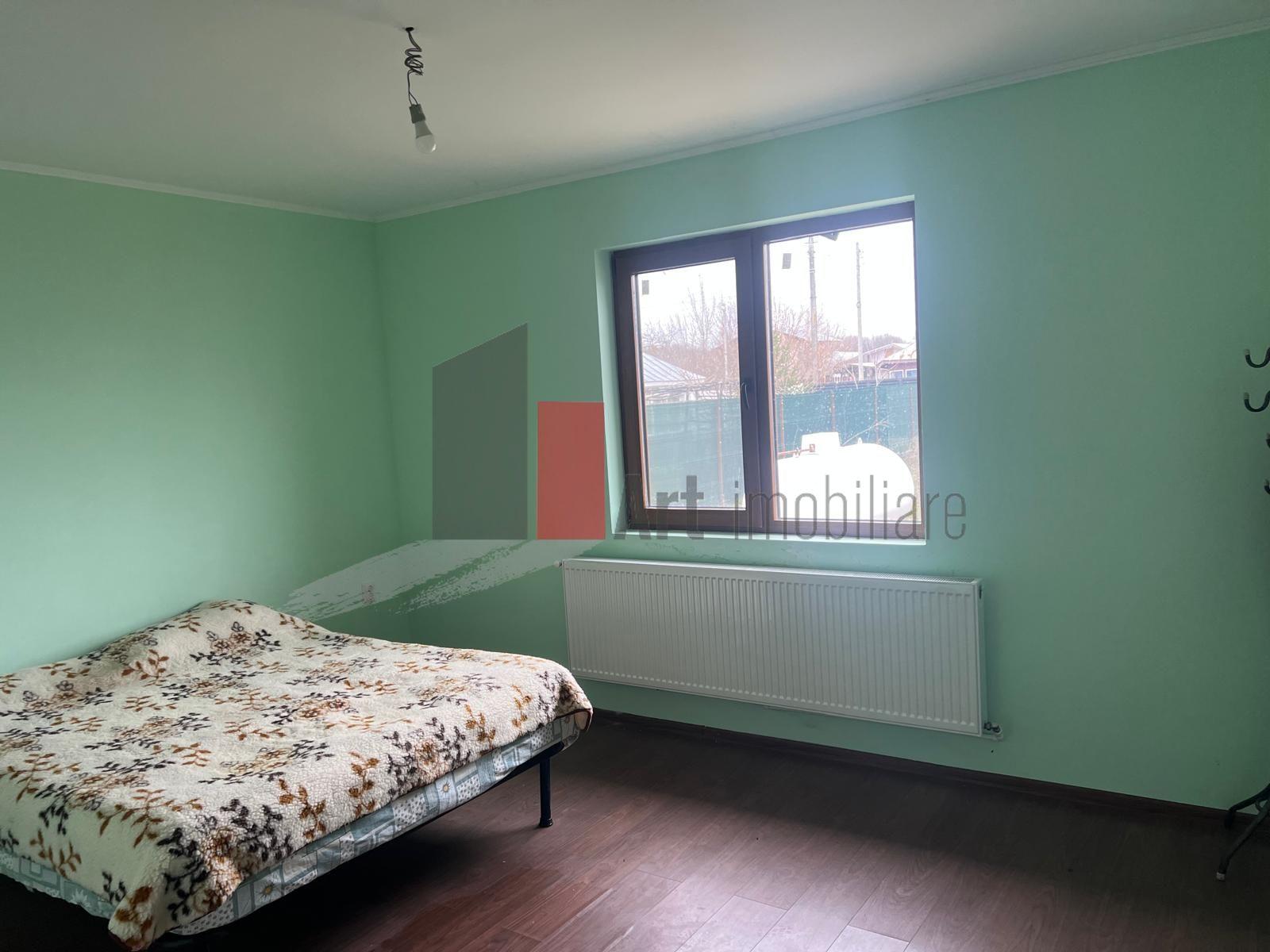 CASA CU TEREN DE 5000MP - JUDET GIURGIU 30KM DE BUCURESTI - 2