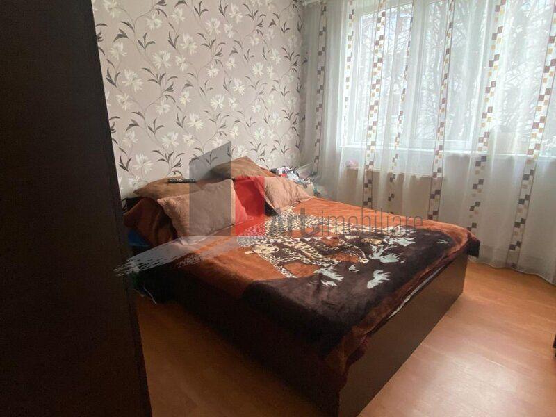 Vânzare apartament 4 camere decomandat cu centrală - Brâncoveanu - 1