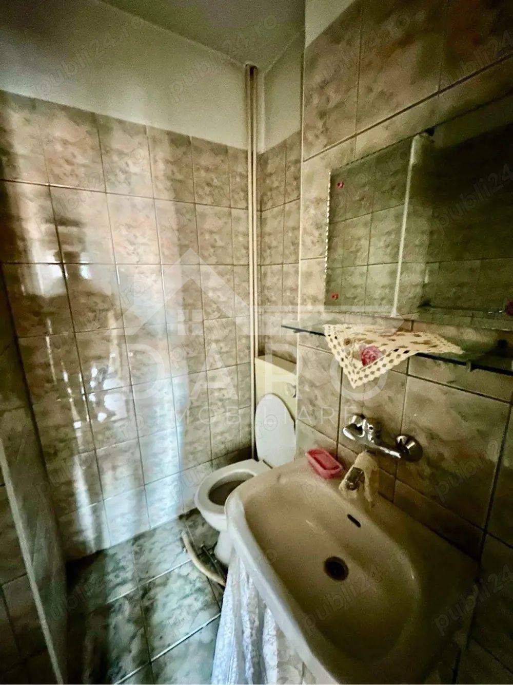 Vand apartament 3 camere, etaj 3, in cartierul Unirii. - 5