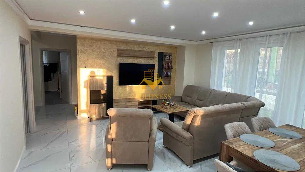 5 camere decomandate, Prima Inchiriere, Curte proprie, Dezmir - 1