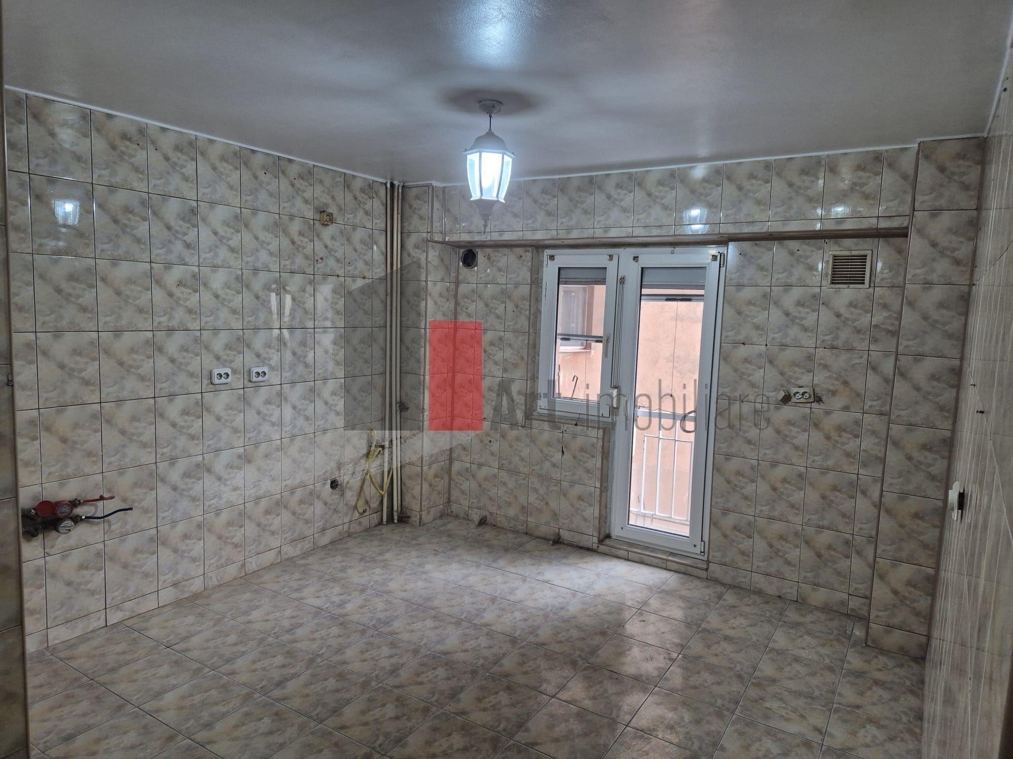 Vanzare apartament 4 camere Lujerului - 9